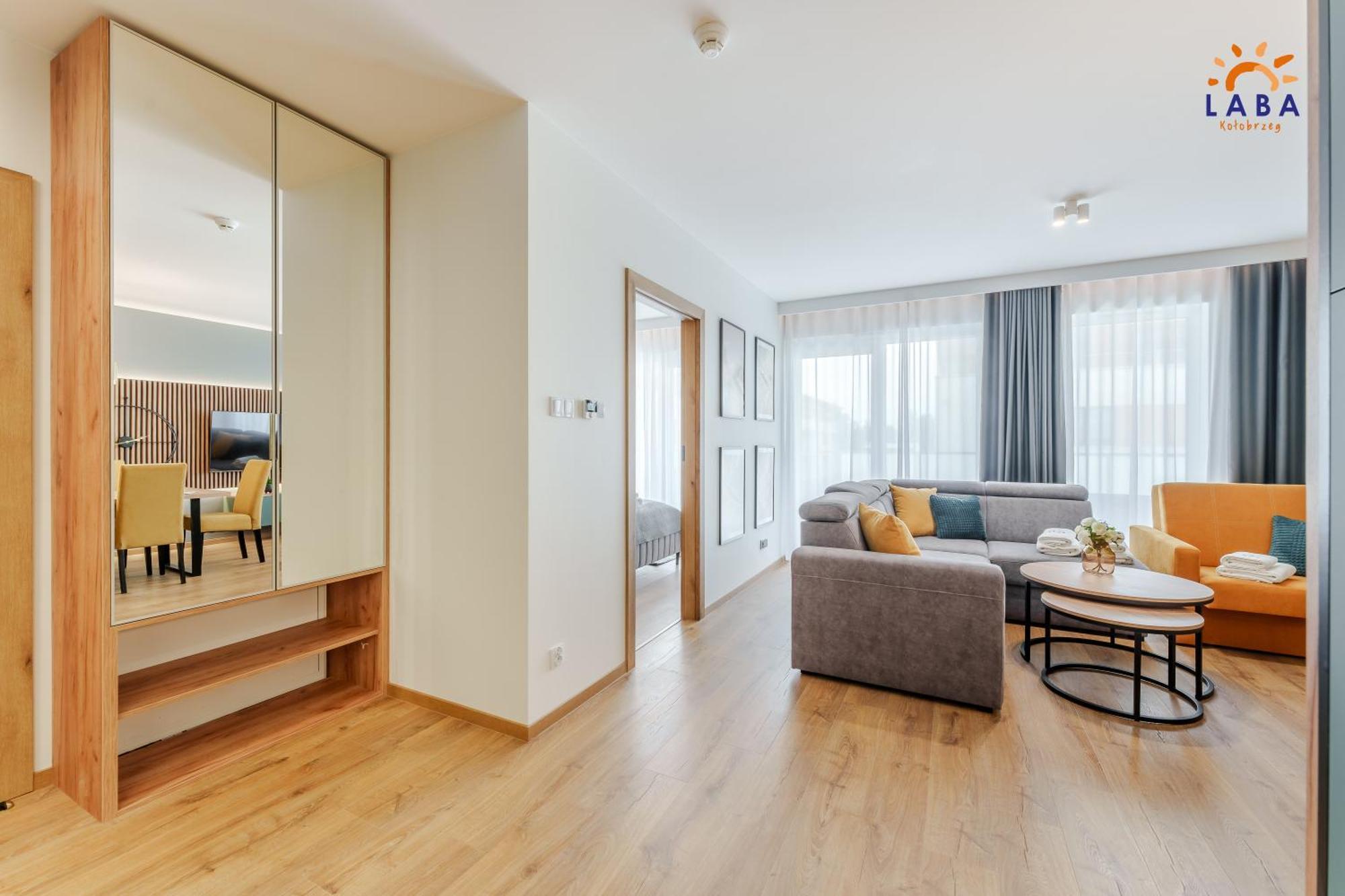 Laba Kolobrzeg Apartamenty Kollataja Z Parkingiem Exterior foto
