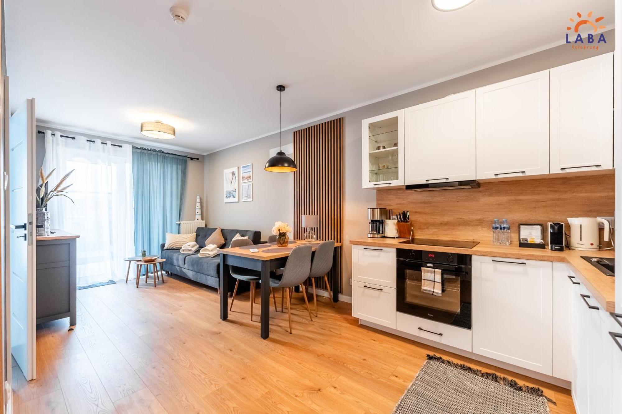 Laba Kolobrzeg Apartamenty Kollataja Z Parkingiem Exterior foto